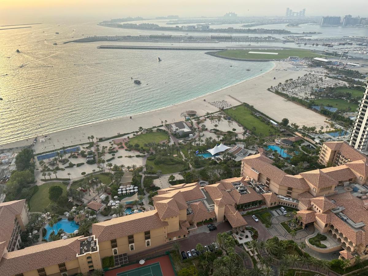 Grand Florida Beach Hostel Dubai Exterior photo
