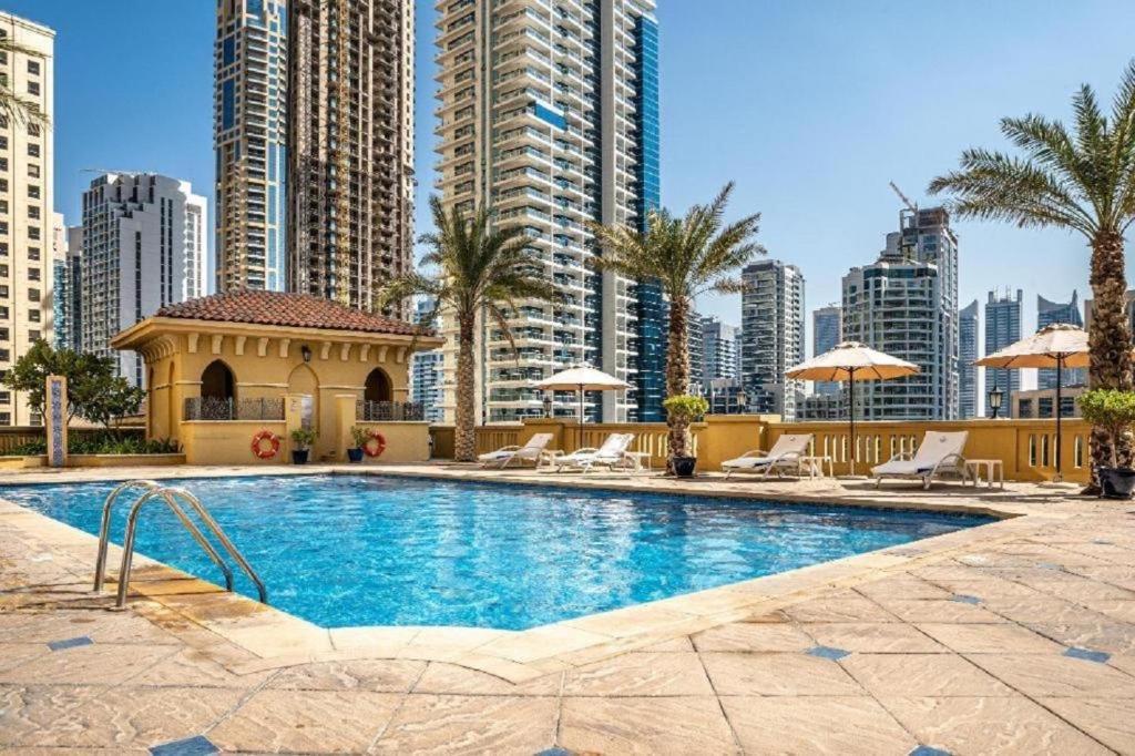 Grand Florida Beach Hostel Dubai Exterior photo